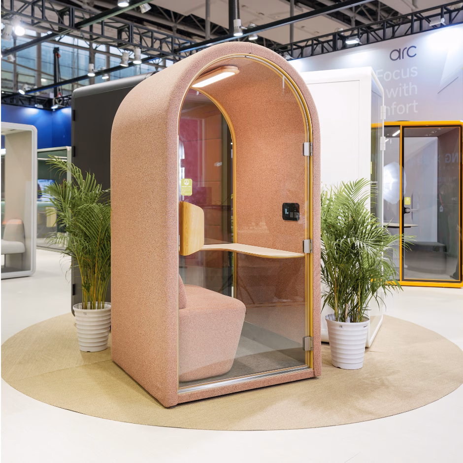 ARC PHONE POD