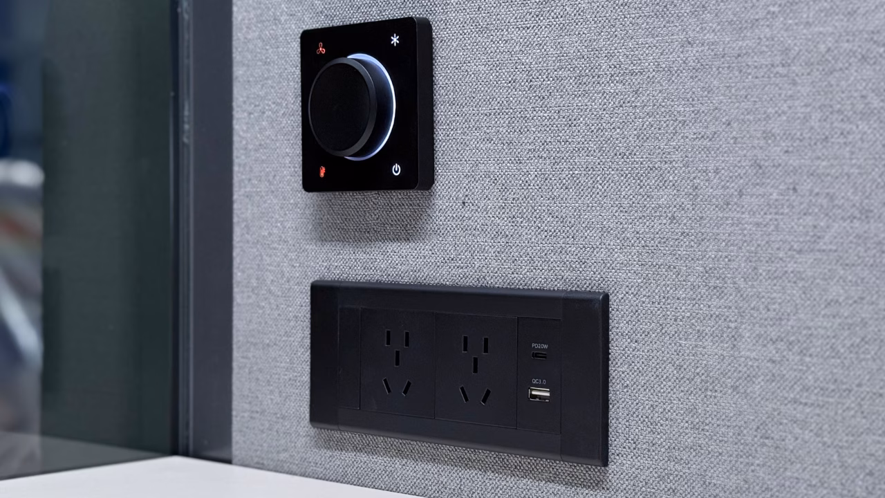 Controller and power strip